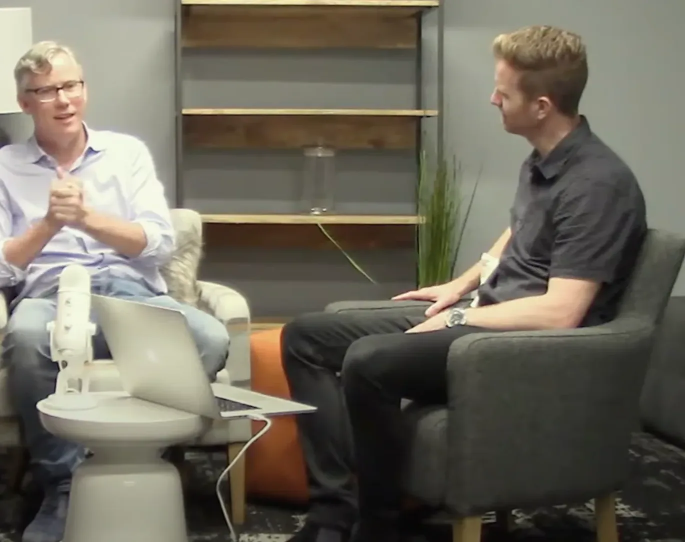 Mark Byrne interviewing HubSpot co-founder Brian Halligan